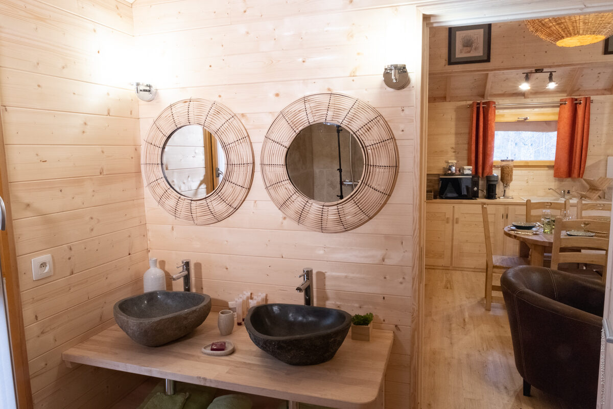 Cabanes des Blots séjour insolite proche Paris Cabane aux Oiseaux Salle de bain 2