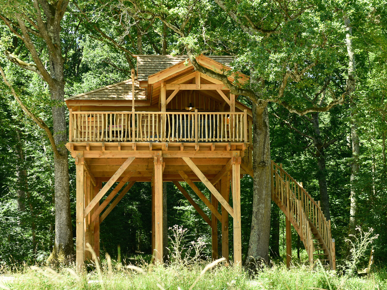 Cabanes des Blots séjour insolite proche Paris Cabane de l'Étang Extérieur 7