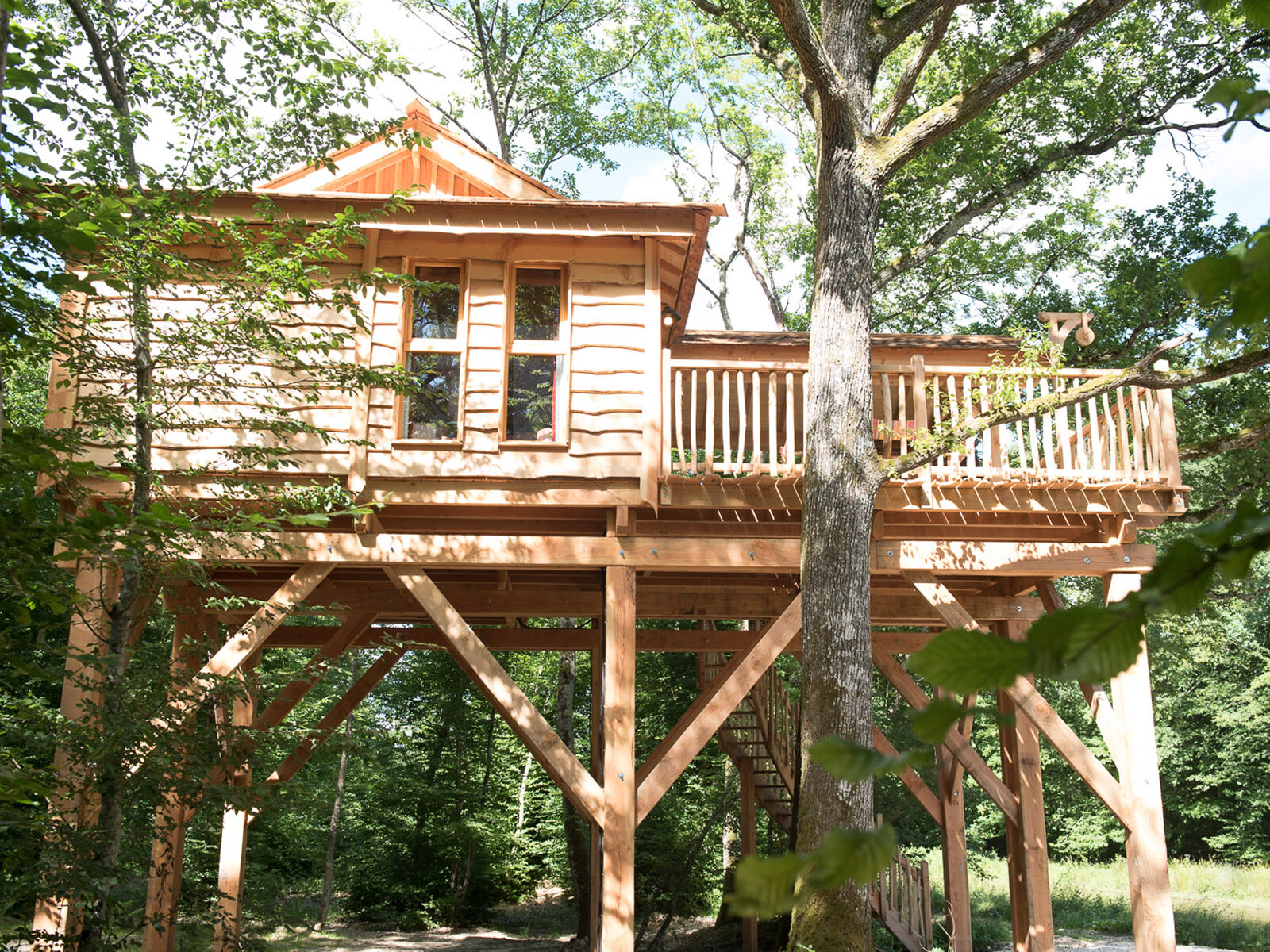 Cabanes des Blots séjour insolite proche Paris Cabane de l'Étang Extérieur 8