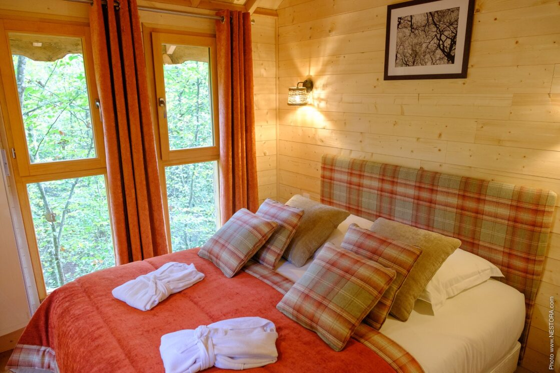 Cabanes des Blots séjour insolite proche Paris Cabane du Grand Chêne Chambre parentale