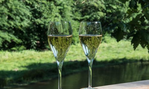 Cabanes des Blots séjour insolite proche Paris Cabane de l'Étang Verres avec vue